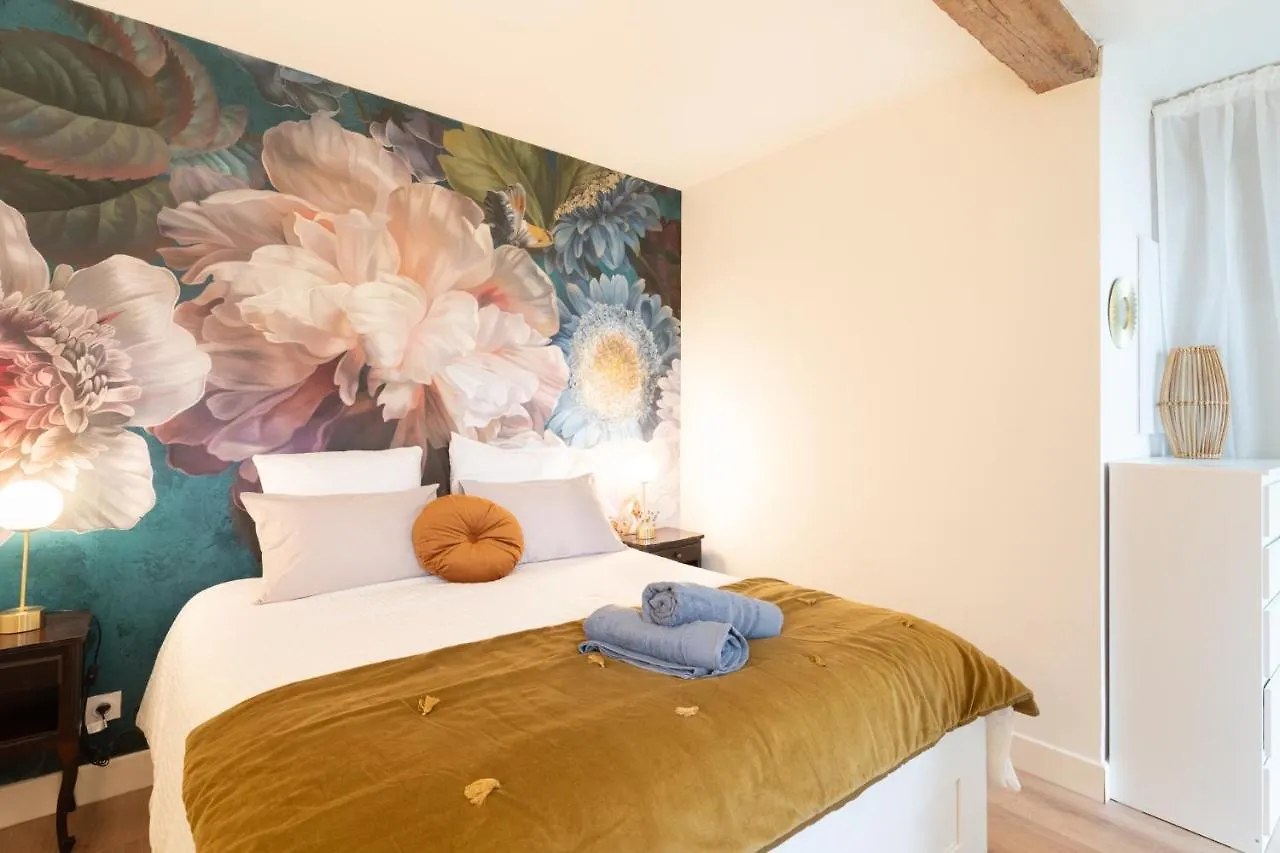 Sur La Place , Centre Village Cosy & Calme 2Ch Lapeyrouse-Fossat Appartement